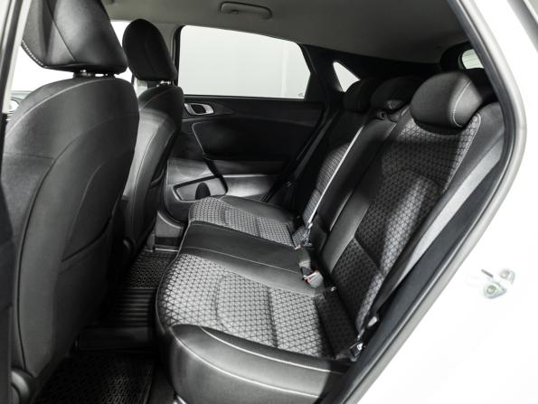 Kia Ceed III с пробегом 2019 года, цена 1 899 700 рублей, 61315 км, хэтчбек, Автокод Объявления