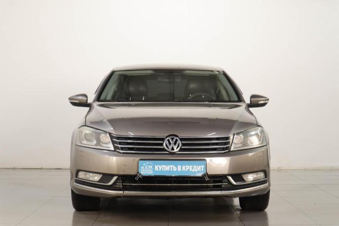 Volkswagen Passat B7 с пробегом 2011 года, цена 1 049 000 рублей, 215571 км, седан, Автокод Объявления