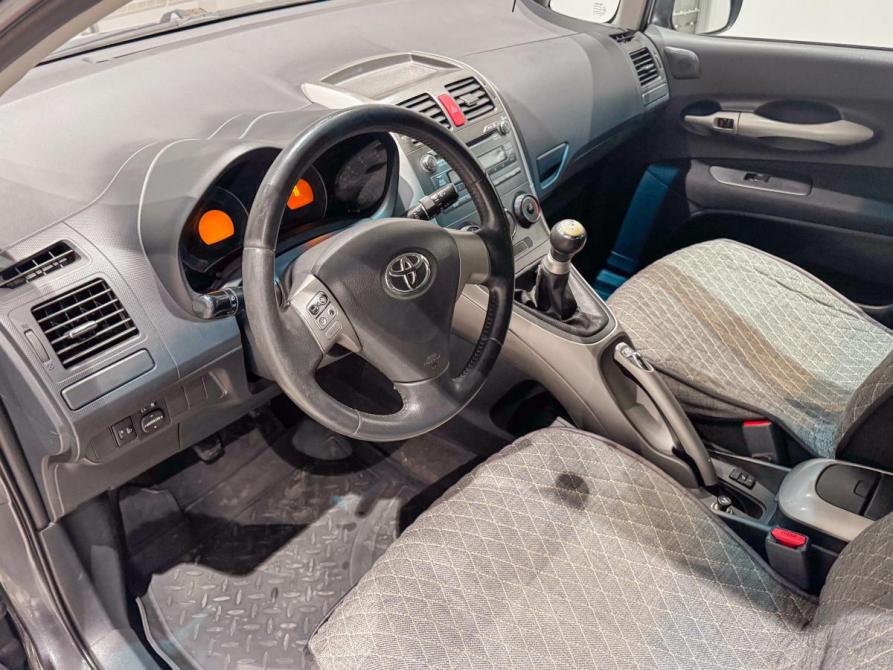 Toyota Auris I Екатеринбург  - изображение 12