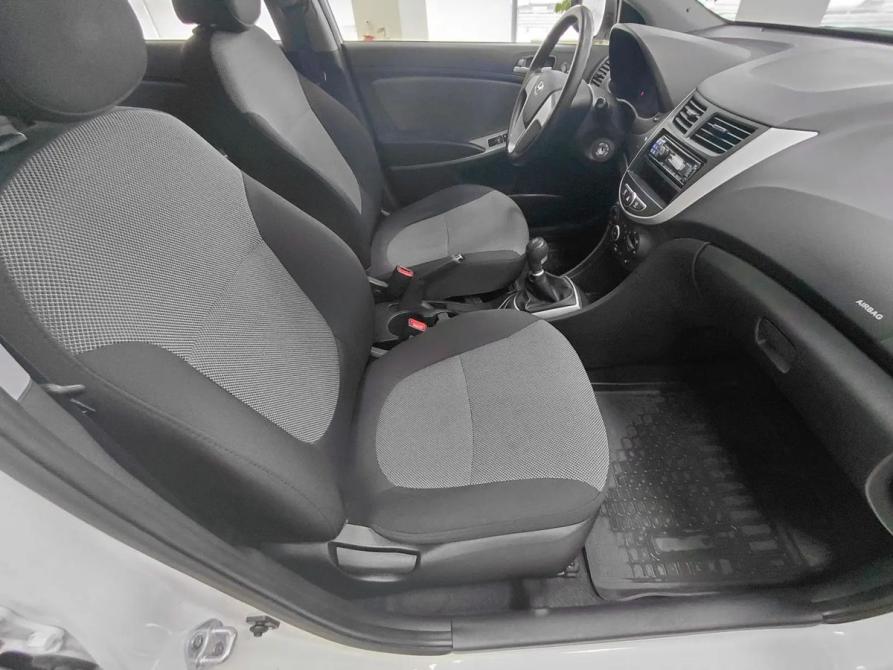 Hyundai Solaris I Москва  - изображение 16