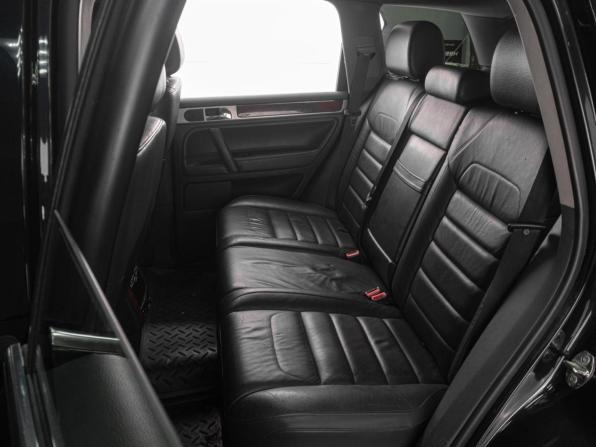 Volkswagen Touareg I Рестайлинг с пробегом 2009 года, цена 1 249 000 рублей, 229389 км, внедорожник, Автокод Объявления