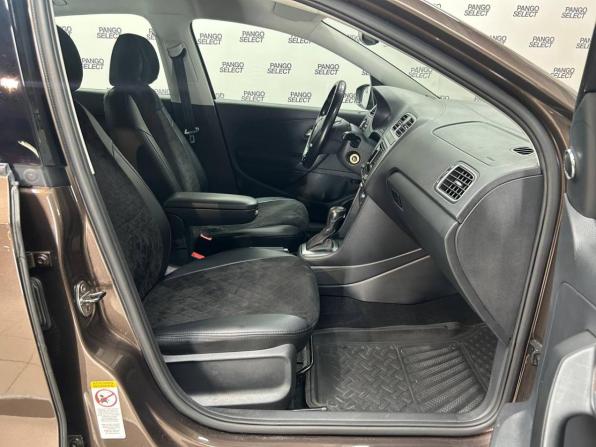 Volkswagen Polo V Рестайлинг с пробегом 2017 года, цена 1 169 687 рублей, 78463 км, седан, Автокод Объявления