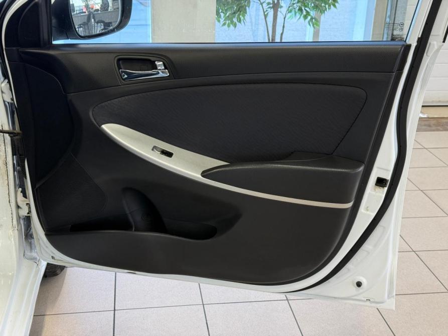 Hyundai Solaris I Волгоград  - изображение 12