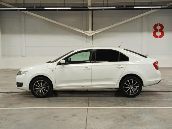 Skoda Rapid I с пробегом 2015 года, цена 870 000 рублей, 231005 км, лифтбек, Автокод Объявления