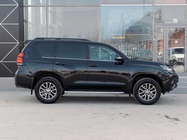 Toyota Land Cruiser Prado 150 Series Рестайлинг 2 с пробегом 2019 года, цена 6 405 000 рублей, 123224 км, внедорожник, Автокод Объявления