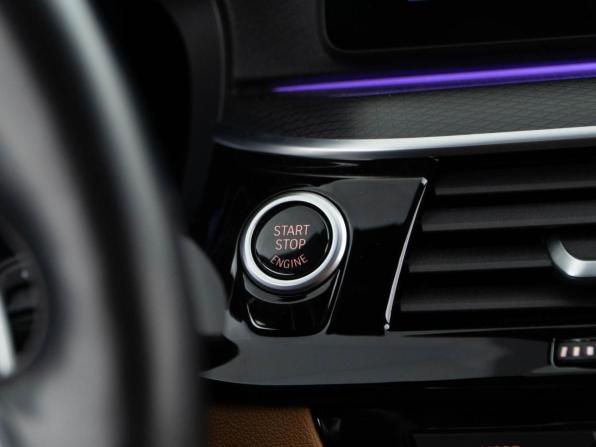 BMW 5 серии VII (G30/G31/G38) Рестайлинг с пробегом 2022 года, цена 6 857 077 рублей, 85476 км, седан, Автокод Объявления