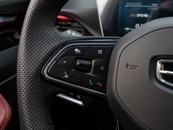 Geely Coolray I Рестайлинг с пробегом 2023 года, цена 2 165 000 рублей, 59198 км, внедорожник, Автокод Объявления