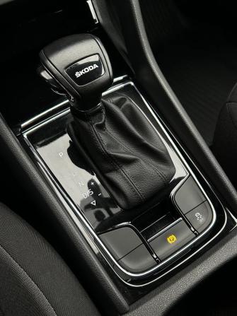 Skoda Karoq I с пробегом 2021 года, цена 2 290 000 рублей, 105900 км, внедорожник, Автокод Объявления
