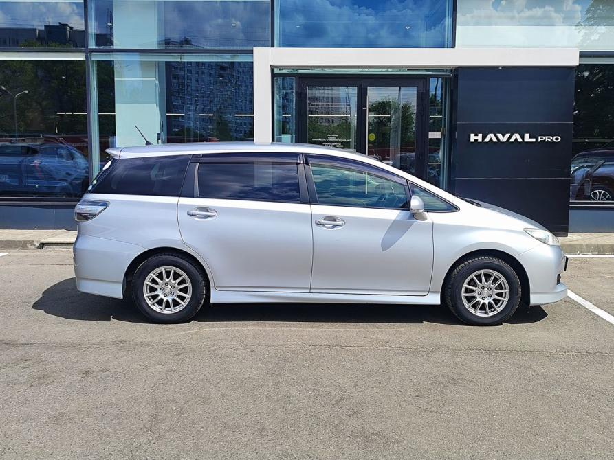 Toyota Wish II Рестайлинг Москва  - изображение 4