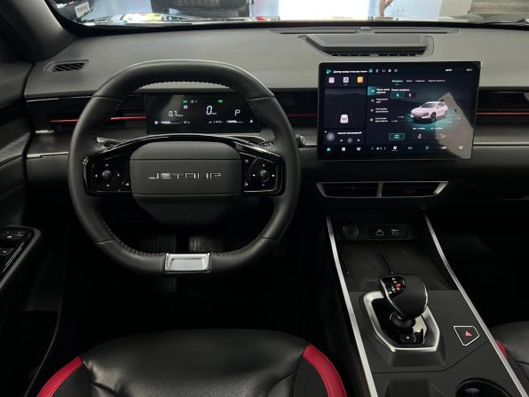 JETOUR DASHING I с пробегом 2024 года, цена 1 999 000 рублей, 31816 км, внедорожник, Автокод Объявления