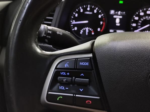 Hyundai Elantra VI (AD) с пробегом 2017 года, цена 1 220 000 рублей, 163500 км, седан, Автокод Объявления
