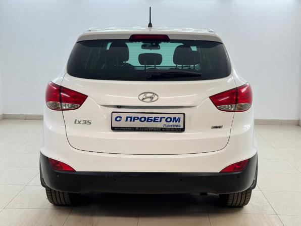 Hyundai ix35 I Рестайлинг с пробегом 2015 года, цена 1 350 000 рублей, 207663 км, внедорожник, Автокод Объявления