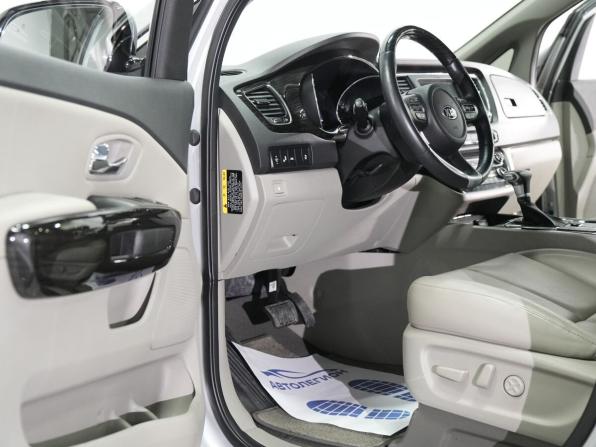 Kia Carnival III с пробегом 2019 года, цена 2 960 000 рублей, 46000 км, минивэн, Автокод Объявления