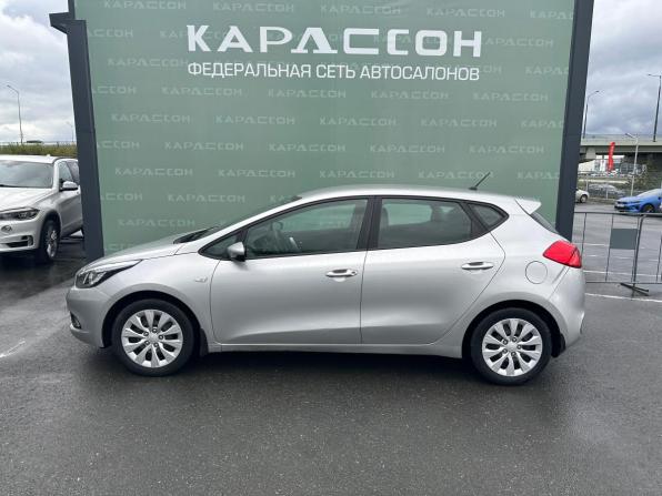 Kia Ceed II с пробегом 2013 года, цена 860 000 рублей, 210222 км, хэтчбек, Автокод Объявления