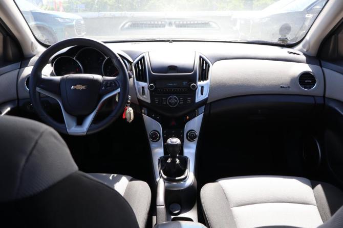 Chevrolet Cruze I Рестайлинг с пробегом 2013 года, цена 649 000 рублей, 211000 км, седан, Автокод Объявления