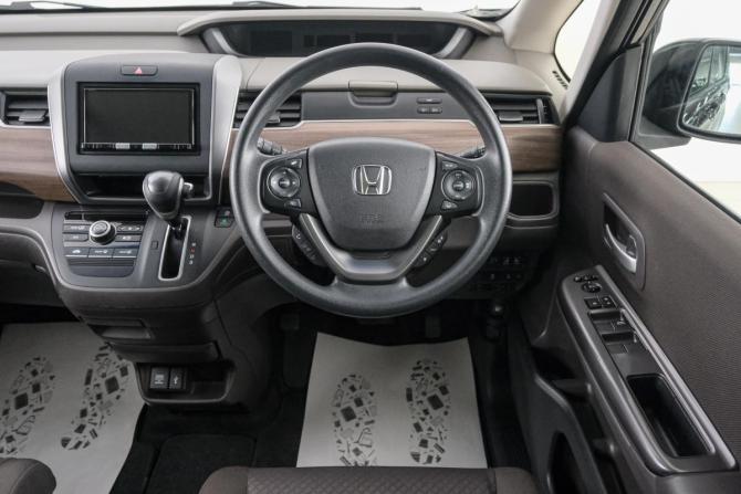 Honda Freed II Рестайлинг с пробегом 2020 года, цена 1 649 000 рублей, 121000 км, компактвэн, Автокод Объявления