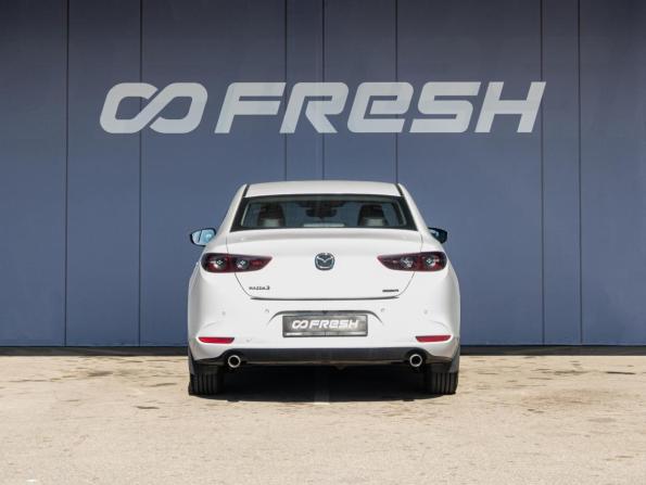 Mazda 3 IV (BP) с пробегом 2021 года, цена 1 900 000 рублей, 64971 км, седан, Автокод Объявления