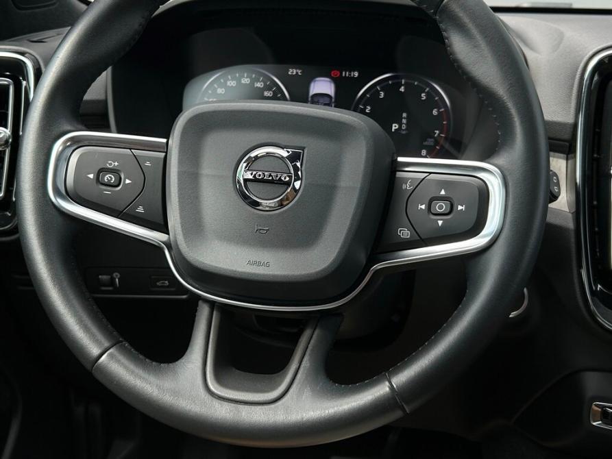Volvo XC40 I Санкт-Петербург  - изображение 22