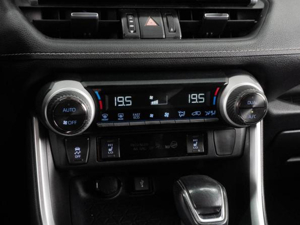 Toyota RAV4 V (XA50) с пробегом 2021 года, цена 3 499 000 рублей, 79475 км, внедорожник, Автокод Объявления