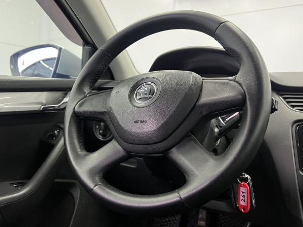 Skoda Octavia III (A7) с пробегом 2014 года, цена 1 279 000 рублей, 299850 км, лифтбек, Автокод Объявления