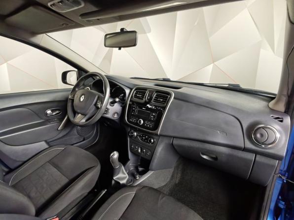 Renault Sandero II с пробегом 2017 года, цена 891 000 рублей, 96440 км, хэтчбек, Автокод Объявления