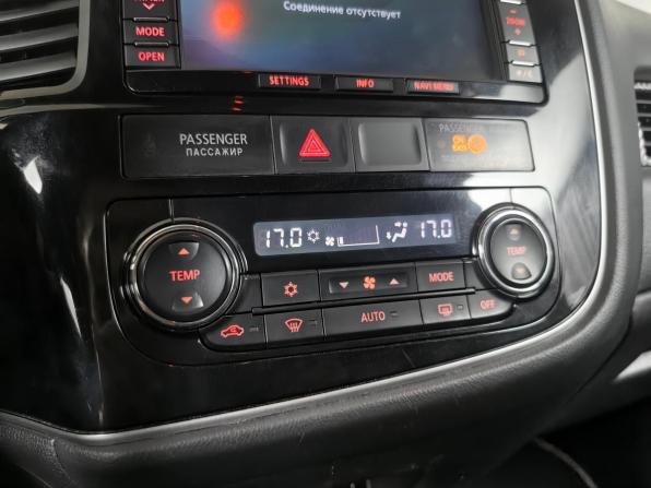 Mitsubishi Outlander III Рестайлинг с пробегом 2014 года, цена 1 414 000 рублей, 205400 км, внедорожник, Автокод Объявления