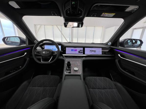 Geely Monjaro I Рестайлинг с пробегом 2026 года, цена 4 656 000 рублей, 15 км, внедорожник, Автокод Объявления