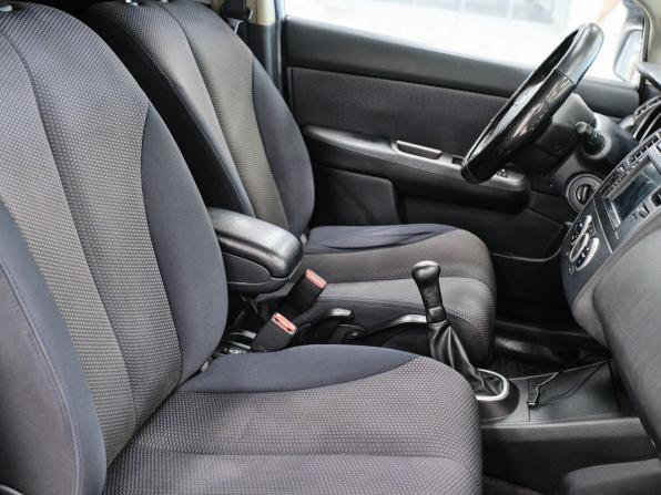 Nissan Tiida I с пробегом 2008 года, цена 535 000 рублей, 210333 км, хэтчбек, Автокод Объявления