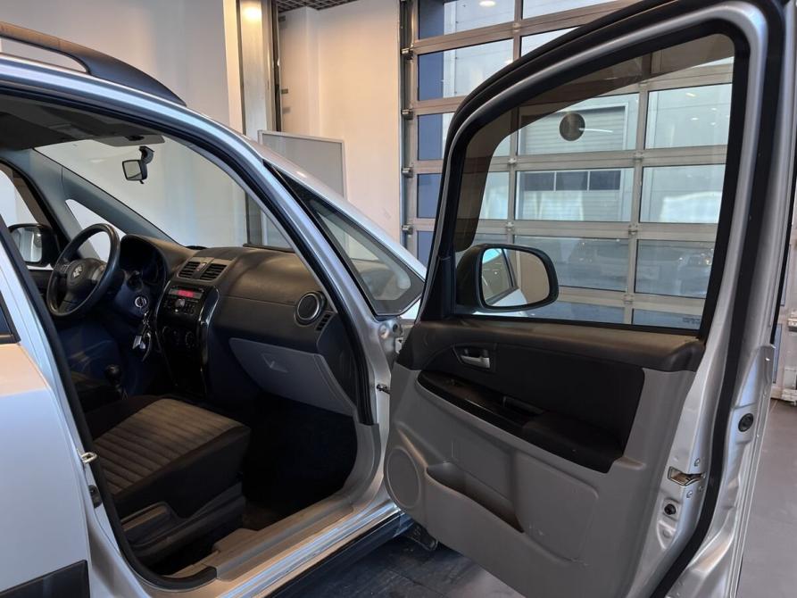 Suzuki SX4 I (Classic) Рестайлинг Чебоксары  - изображение 24
