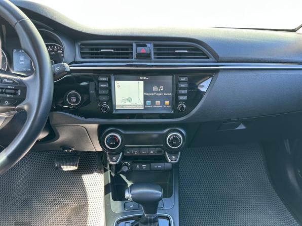 Kia Rio IV Рестайлинг с пробегом 2020 года, цена 1 700 000 рублей, 77515 км, седан, Автокод Объявления