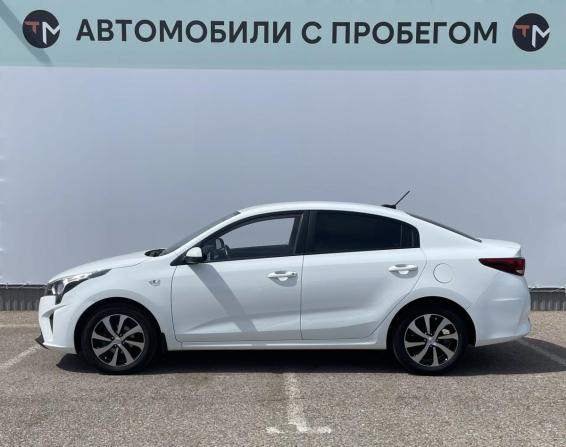 Kia Rio IV Рестайлинг с пробегом 2021 года, цена 1 837 300 рублей, 42245 км, седан, Автокод Объявления