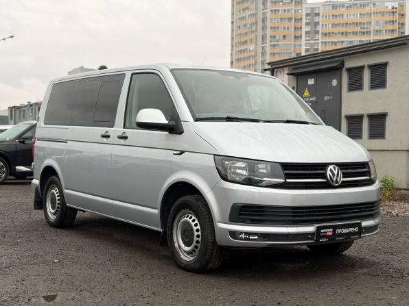 Volkswagen Caravelle T6 с пробегом 2015 года, цена 2 995 000 рублей, 132336 км, минивэн, Автокод Объявления