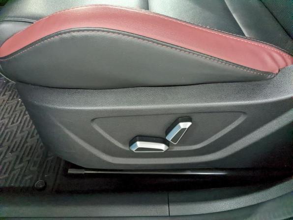 Geely Coolray I с пробегом 2023 года, цена 1 950 000 рублей, 27441 км, внедорожник, Автокод Объявления