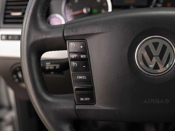 Volkswagen Touareg I Рестайлинг с пробегом 2007 года, цена 1 250 000 рублей, 331304 км, внедорожник, Автокод Объявления