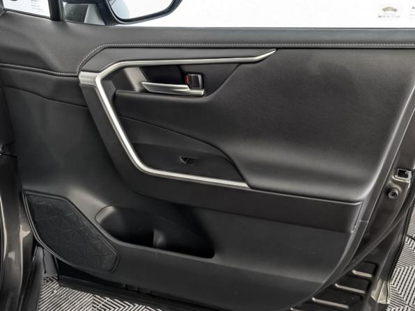 Toyota RAV4 V (XA50) с пробегом 2020 года, цена 3 290 000 рублей, 30845 км, внедорожник, Автокод Объявления