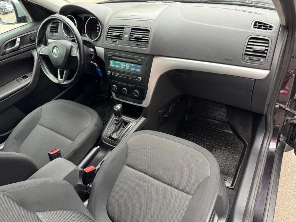 Skoda Yeti I Рестайлинг с пробегом 2015 года, цена 1 129 000 рублей, 187261 км, внедорожник, Автокод Объявления