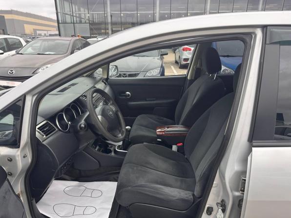 Nissan Tiida I Рестайлинг с пробегом 2010 года, цена 566 500 рублей, 224412 км, хэтчбек, Автокод Объявления