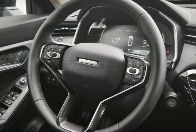 Haval Jolion I Рестайлинг 2 с пробегом 2026 года, цена 2 450 000 рублей, 3902 км, внедорожник, Автокод Объявления