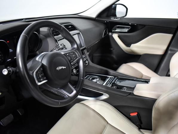 Jaguar F-Pace I с пробегом 2019 года, цена 3 270 000 рублей, 62005 км, внедорожник, Автокод Объявления