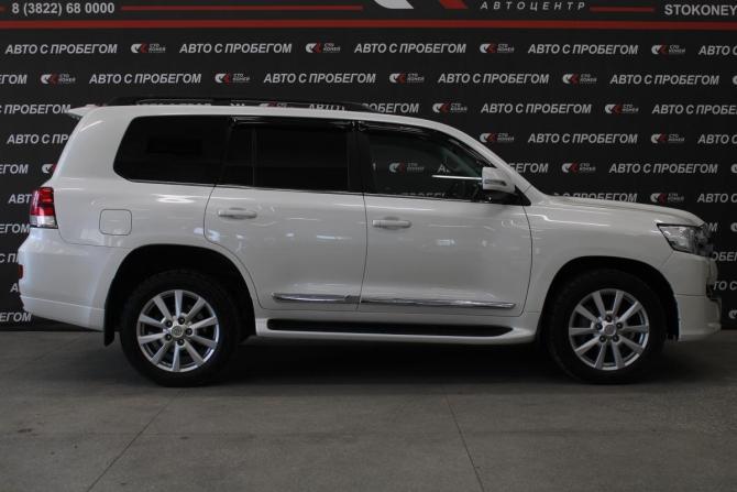 Toyota Land Cruiser 200 Series Рестайлинг 2 с пробегом 2016 года, цена 6 388 000 рублей, 121000 км, внедорожник, Автокод Объявления