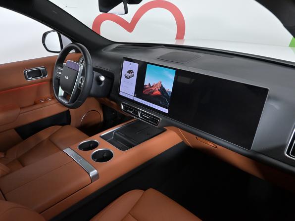 Li Auto (Lixiang) L7 I с пробегом 2023 года, цена 6 100 000 рублей, 39500 км, внедорожник, Автокод Объявления