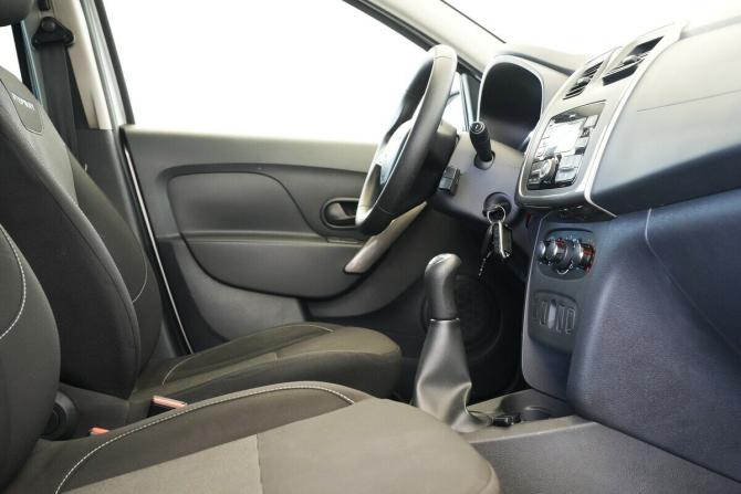 Renault Logan II Рестайлинг с пробегом 2019 года, цена 1 050 000 рублей, 126046 км, седан, Автокод Объявления