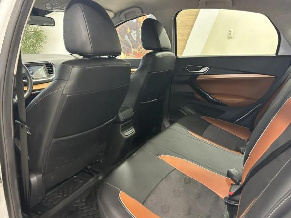 Lada (ВАЗ) Vesta I Рестайлинг (NG) с пробегом 2024 года, цена 1 395 000 рублей, 8238 км, седан, Автокод Объявления