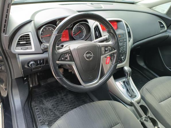 Opel Astra J с пробегом 2011 года, цена 549 000 рублей, 178000 км, хэтчбек, Автокод Объявления
