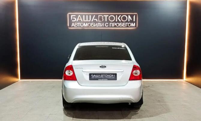 Ford Focus II Рестайлинг с пробегом 2011 года, цена 520 000 рублей, 224648 км, седан, Автокод Объявления