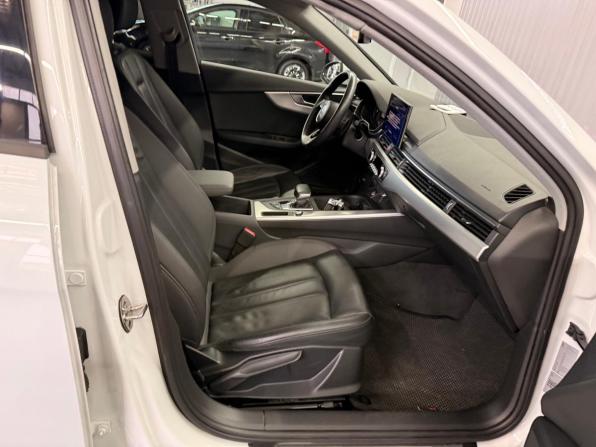 Audi A4 V (B9) Рестайлинг с пробегом 2020 года, цена 2 557 000 рублей, 79760 км, седан, Автокод Объявления