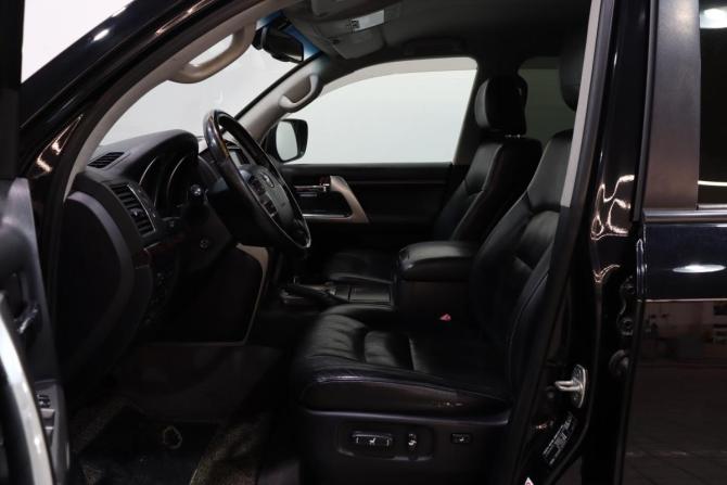 Toyota Land Cruiser 200 Series Рестайлинг 1 с пробегом 2012 года, цена 3 450 000 рублей, 338690 км, внедорожник, Автокод Объявления