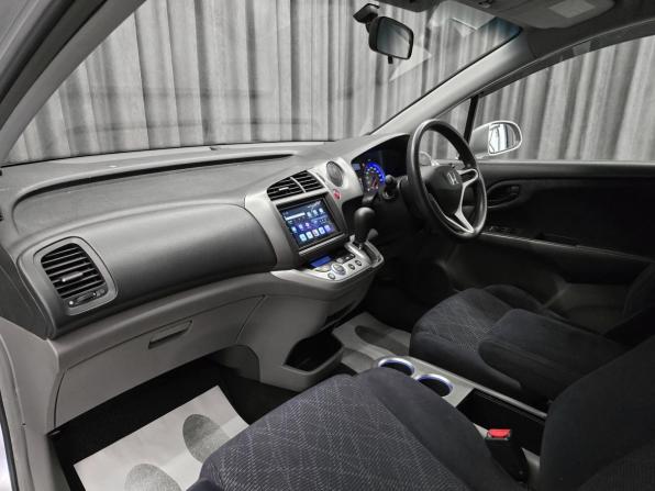 Honda Stream II Рестайлинг с пробегом 2009 года, цена 850 000 рублей, 230000 км, минивэн, Автокод Объявления