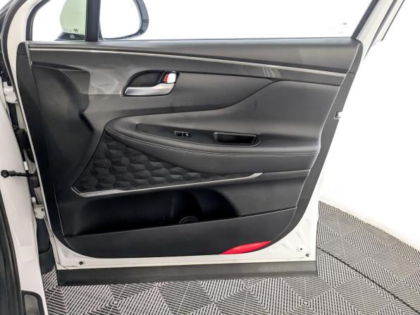 Hyundai Santa Fe IV Рестайлинг с пробегом 2021 года, цена 4 200 000 рублей, 43134 км, внедорожник, Автокод Объявления