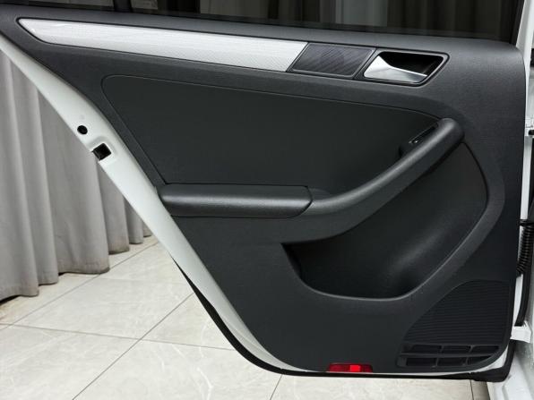 Volkswagen Jetta VI Рестайлинг с пробегом 2016 года, цена 1 499 000 рублей, 84527 км, седан, Автокод Объявления
